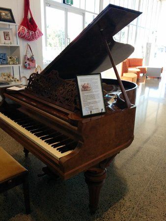 Hervey Bay Regional Gallery